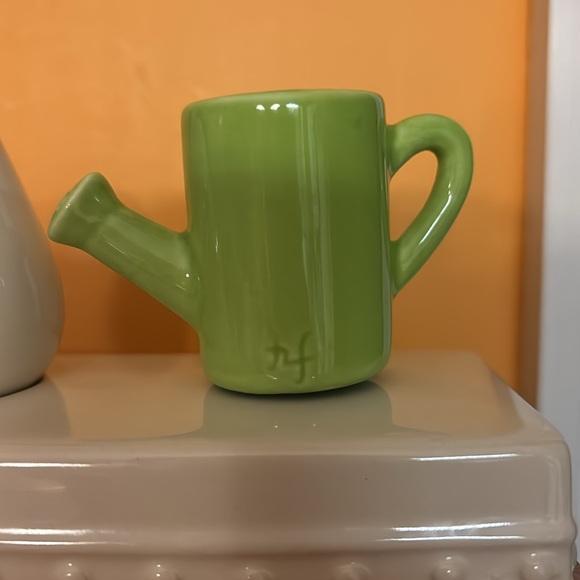 Very Rare Nora Fleming Mini Watering Can !! - Picture 2 of 3